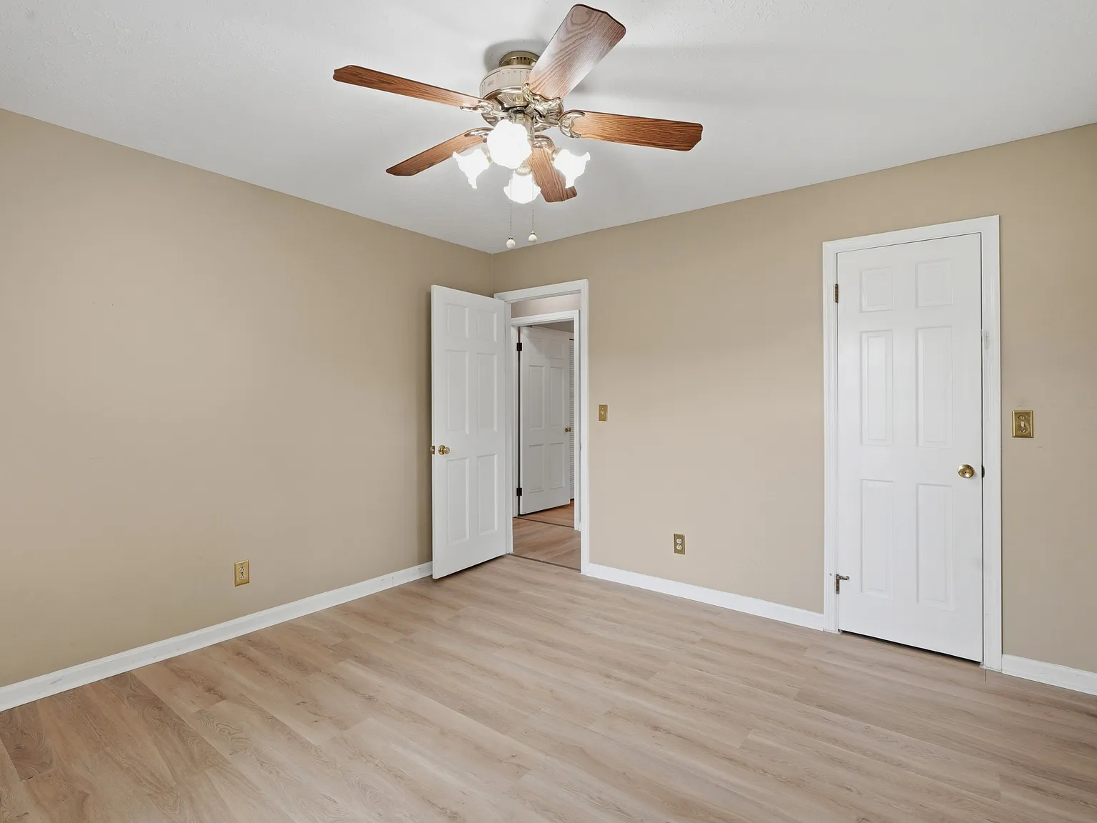 1202 Patetown Road - 1 — Photo 2