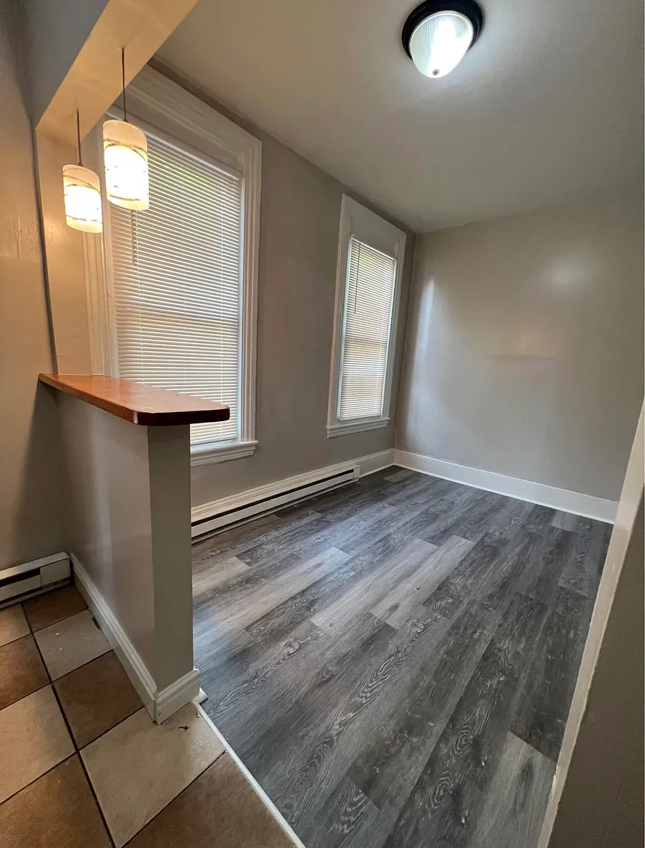 Building Photo - 530 Franklin St #2F