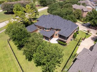 18715 N Thomas Shore Dr, Cypress, TX 77433