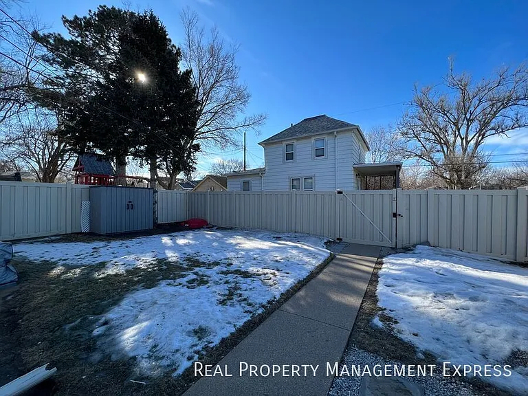 715 S 4th Ave — Photo 14