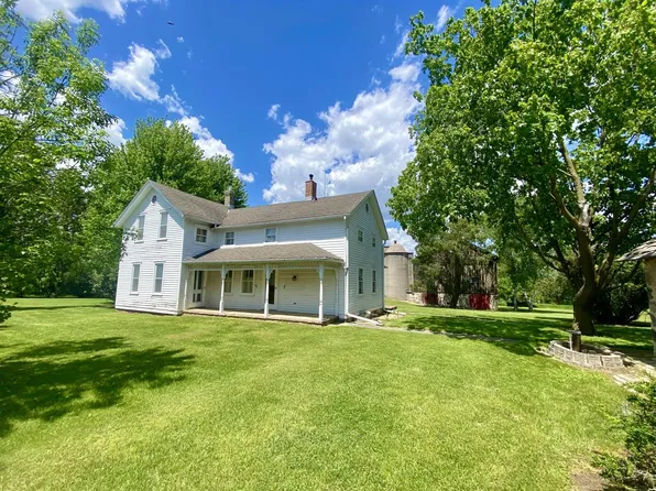 W4964 Pioneer ROAD, Fredonia, WI 53021