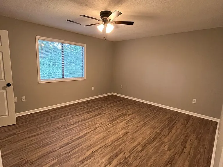 119 Freedom Dr #10 — Photo 7