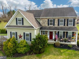 16 Michael Ct, Coatesville, PA 19320