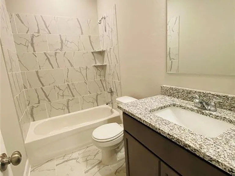 5754 Redfish Ct — Photo 14