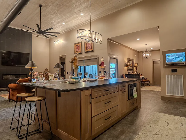 709 Kentucky Ave — Photo 10