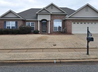 558 Ashton Oak Dr, Prattville, AL 36066