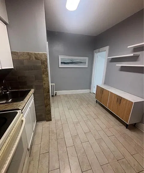 2426 Grand Ave — Photo 1