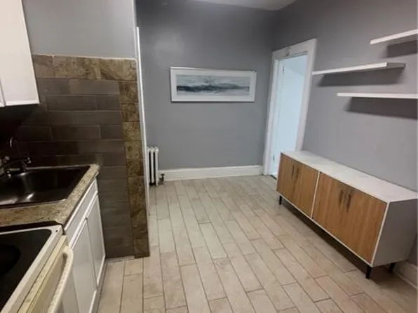 2426 Grand Ave, Baldwin, NY 11510