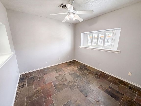 4th image of 7934 Round Rock Dr