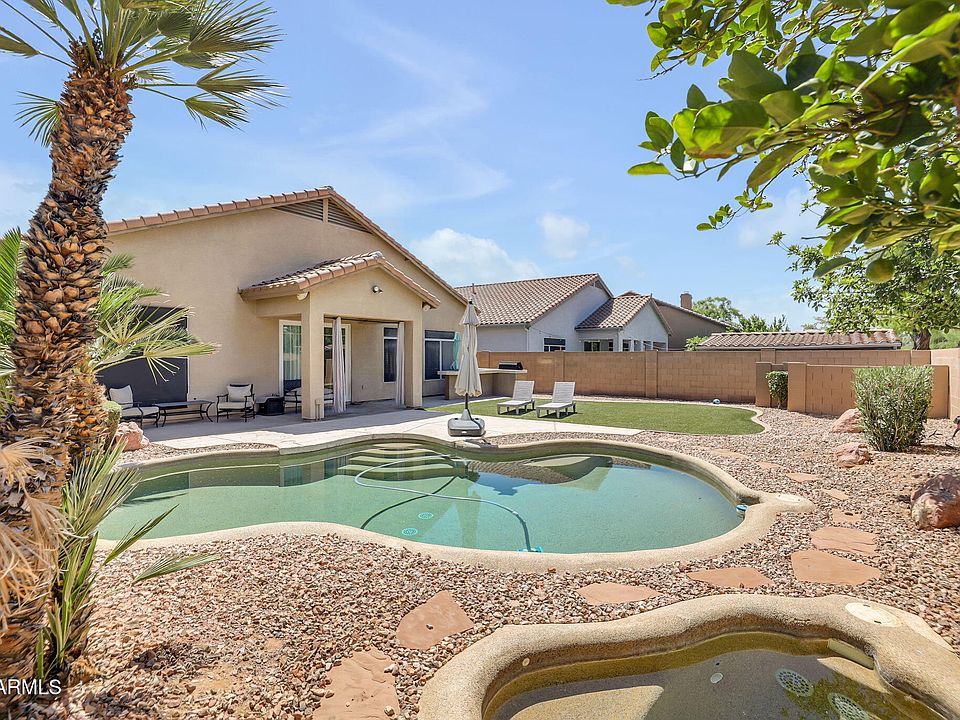 1st image of 840 N APRIL Drive
