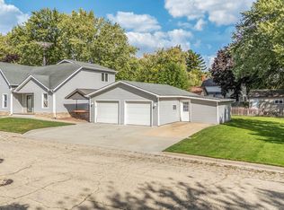 358 Monroe St, Berlin, WI 54923