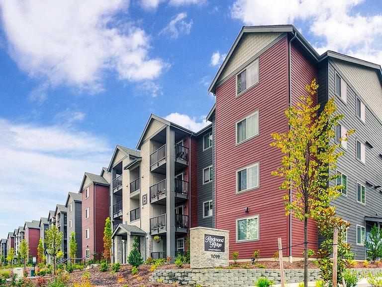 Redmond Ridge — Photo 31