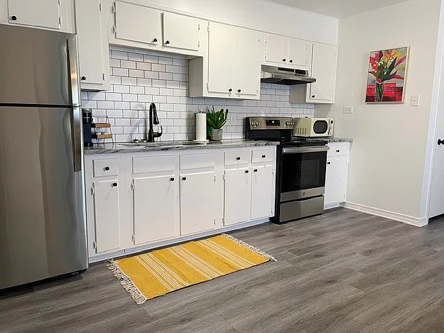 147 Crocker Ln — Photo 1
