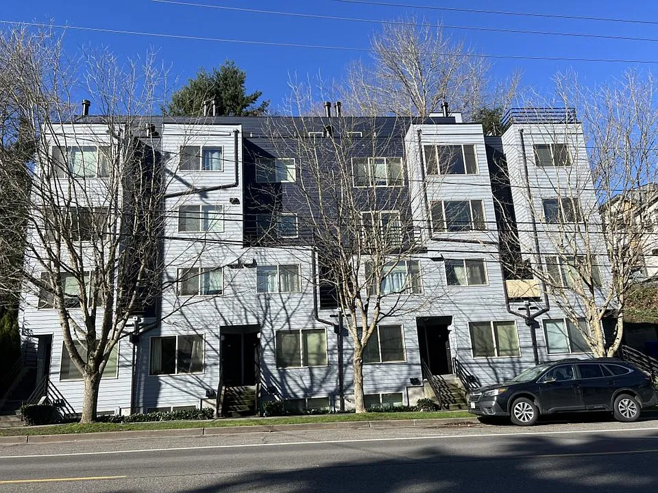 Magnolia Court