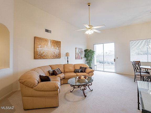 3rd image of 10881 E Chalkstone Dr