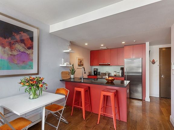 2nd image of 954 Bergen St APT 4D