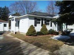 843 Bristol Ave NW, Grand Rapids, MI