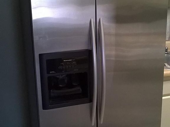 Kitchen aid stainless steel refrigerator/freezer with ice ma