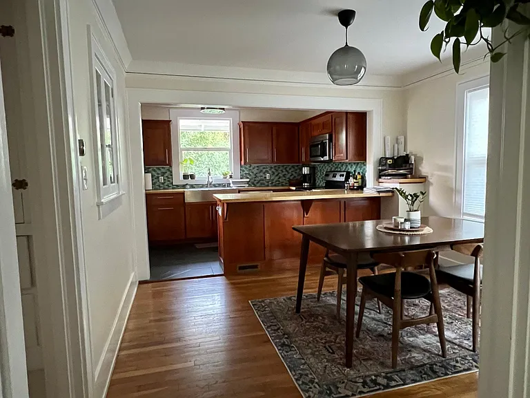 3644 SE Brooklyn St — Photo 3