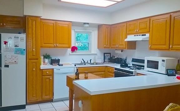 5th image of 2206 Stamford Ln
