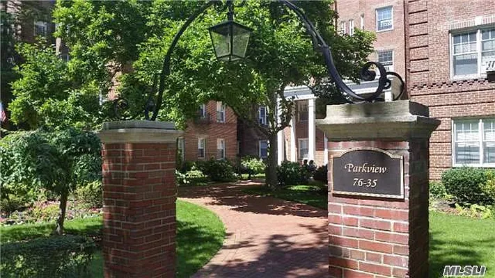 Sold by Benjamin Realty Since 1980 | media 35