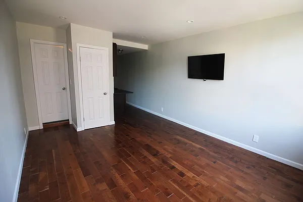 Rented by Reliance Realty Partners LLC  | media 20