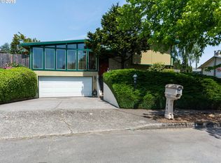 1447 SW 5th Pl, Gresham, OR 97080