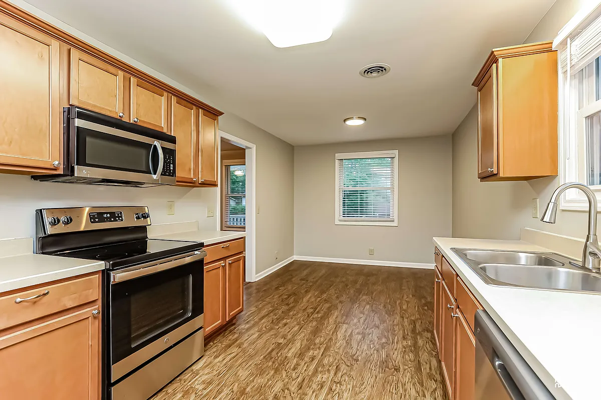 Building Photo - 606 Waxhaw Dr
