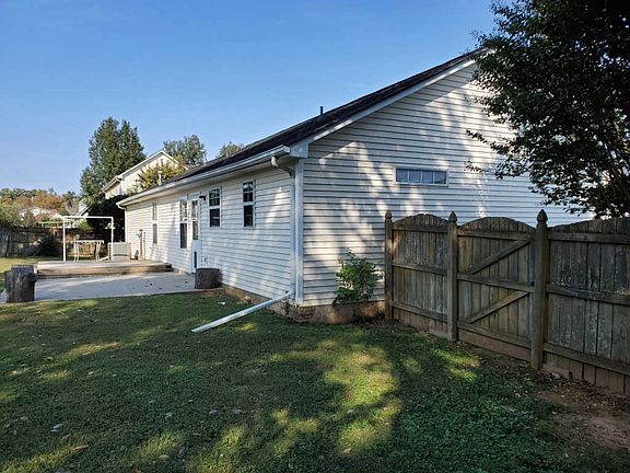 4th image of 723 Mason Tucker Dr
