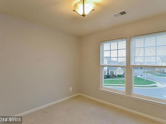 4th image of 4021 Von Neuman Cir