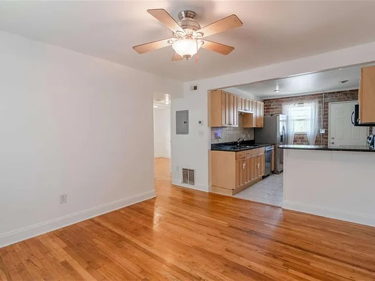 24 Daniel St SE #8 — Photo 5