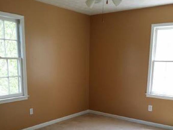 2nd image of 5923 Old Town Pl