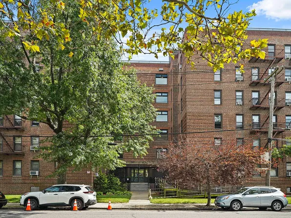 2271 Knapp St APT 5D, Brooklyn, NY 11229