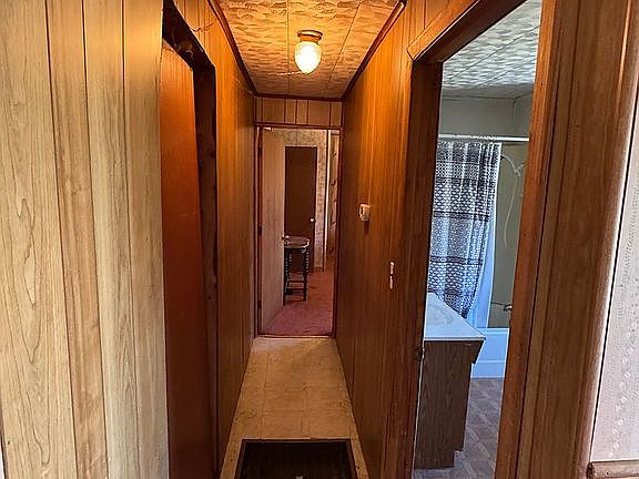 18th image of 149 Euclid St