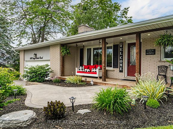 2nd image of 4116 Innisfil Beach Rd