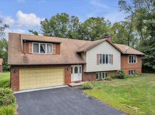 12 Waterman St, Killingly, CT 06239