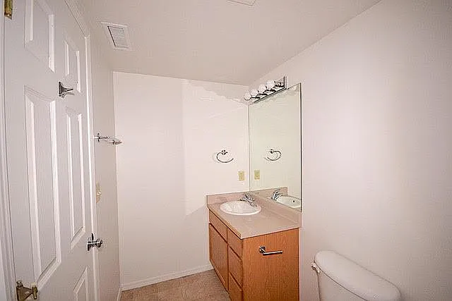 338 Jenkins Ranch Rd — Photo 9