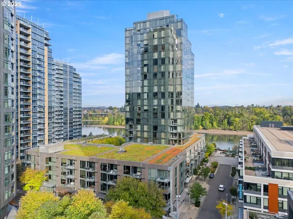 841 SW Gaines St Unit 325, Portland, OR 97239