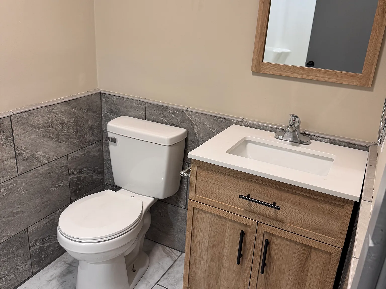 5224 West Senca St — Photo 3