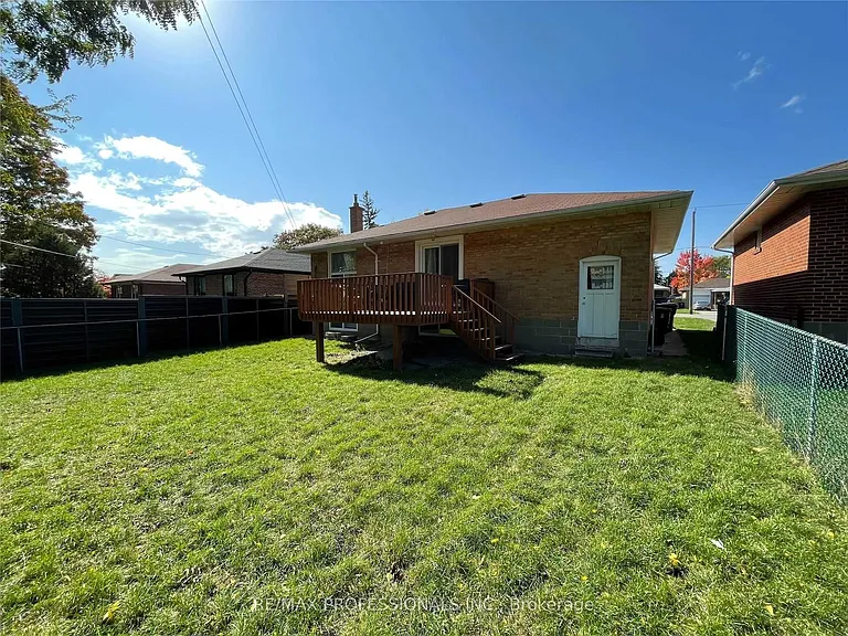 69 Paulart Dr #MAIN — Photo 18