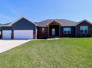 1312 S Birch Avenue, Springfield, MO 65802