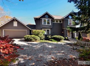 469 Sheep Hollow Way, Glenville, NC 28736