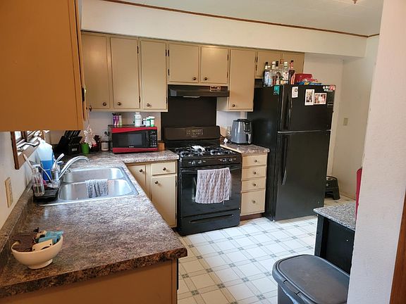 5th image of 221 E Wisconsin Ave #E