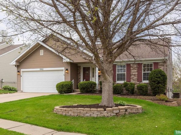 15902 T St, Omaha, NE 68135