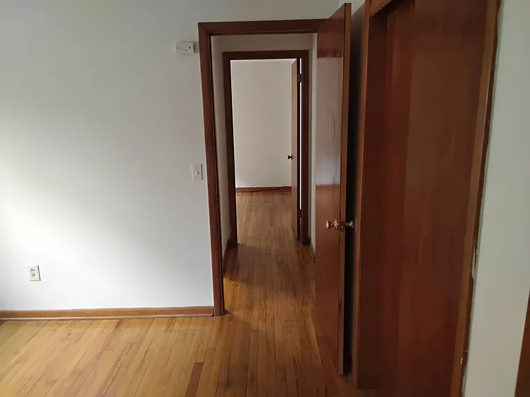 138 Polk Street — Photo 19