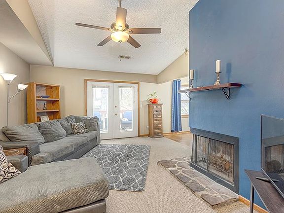 3rd image of 6104 Brynwood Dr APT 3