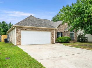 132 Summerchase Pkwy, Calera, AL 35040