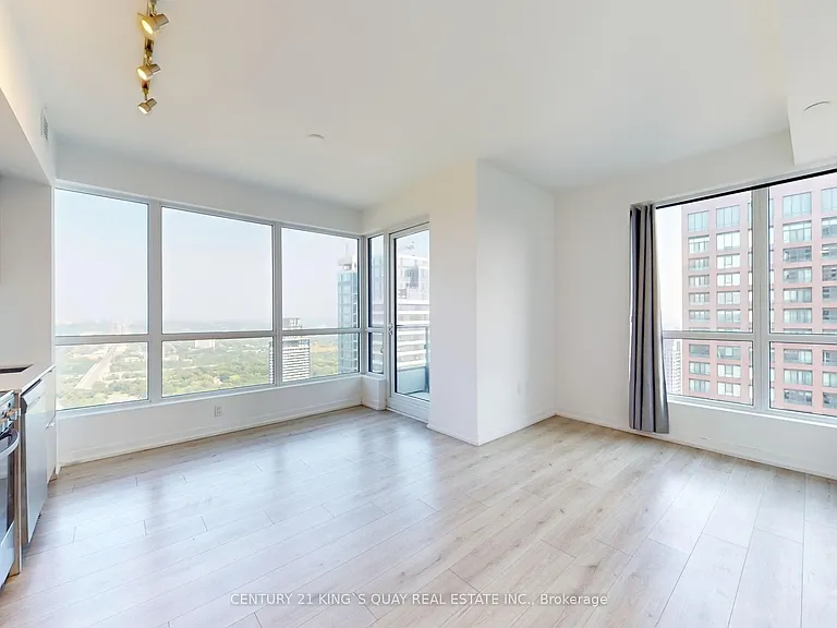 395 Bloor St E #4710 — Photo 11