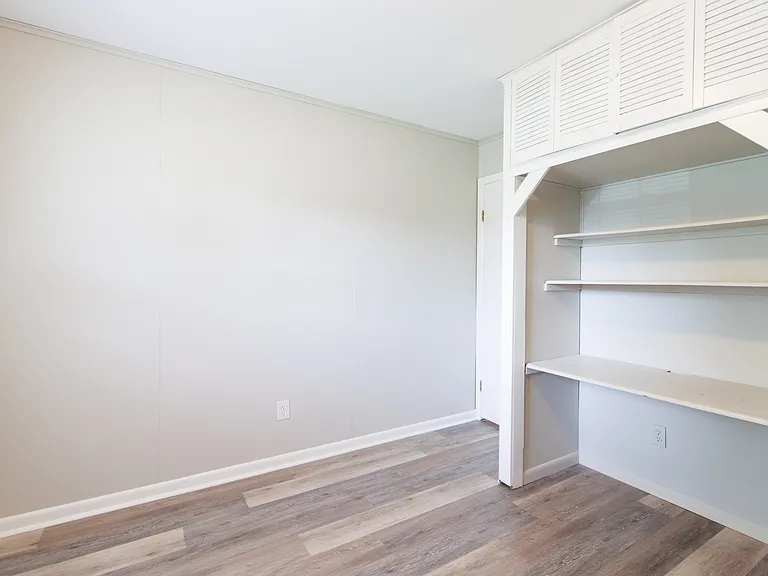 1445 Rolling Ridge Dr — Photo 12