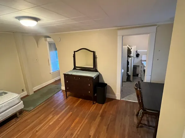 33 E Summer St #2, Bangor, ME 04401